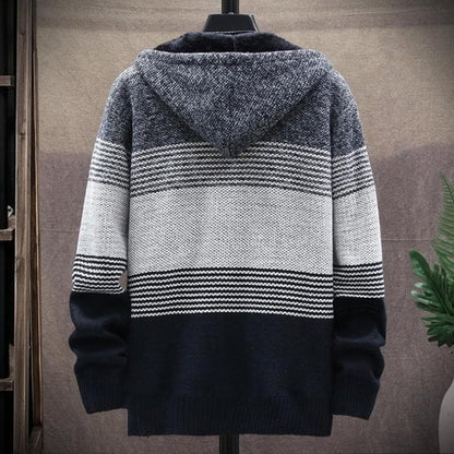 Warme Winterstrickjacke mit Kapuze für Männer - George