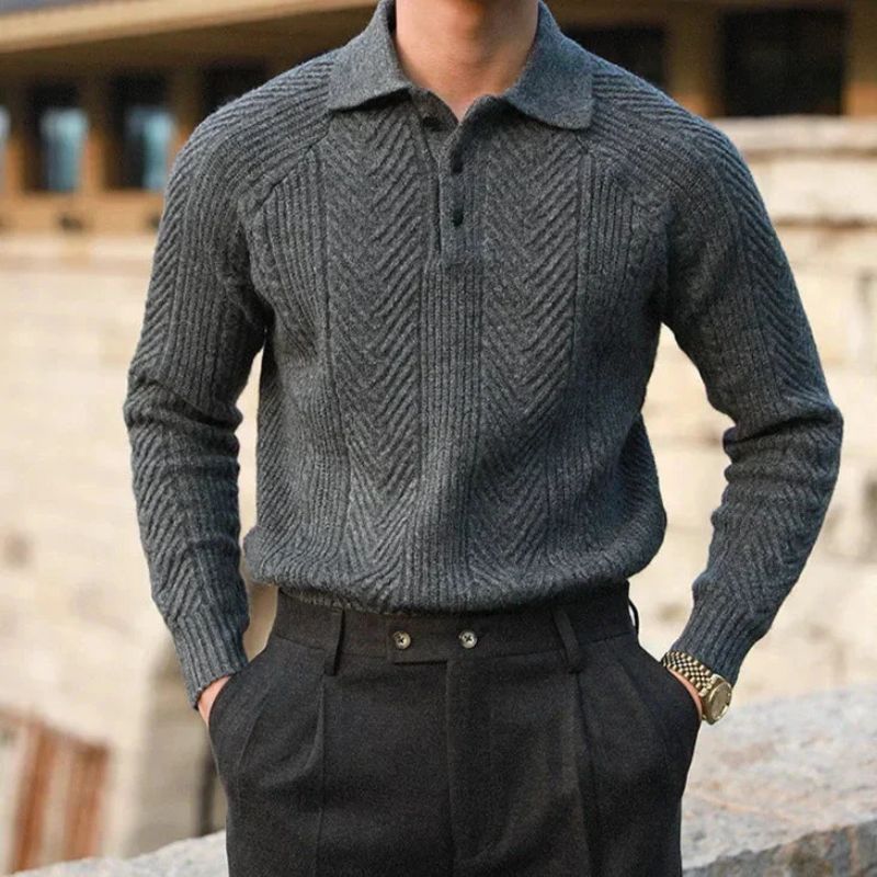 Klassischer Herren-Zopfstrickpullover mit stilvollem Design, ideal für kühle Herbst- und Wintertage