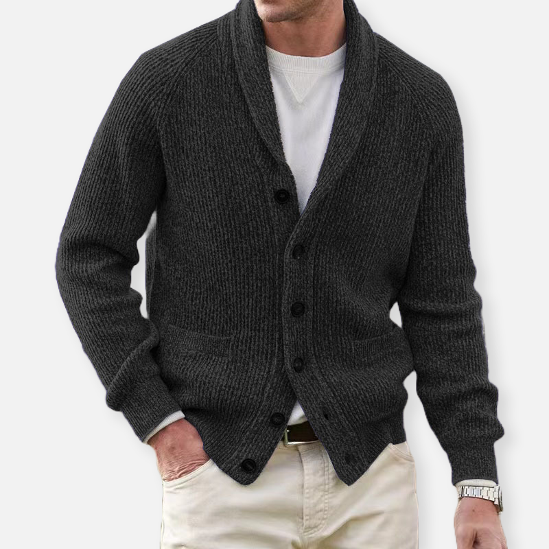 Lässige Strickjacke für Männer, ideal für Herbst und Winter, mit hochwertigem Material und modernem Design.